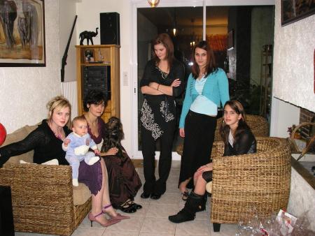 mes soeurs ma mère et moi